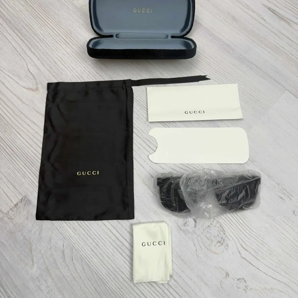 GUCCI GG0010S 001 Sunglasses Black Frame Grey Lenses 58mm - Picture 3 of 9